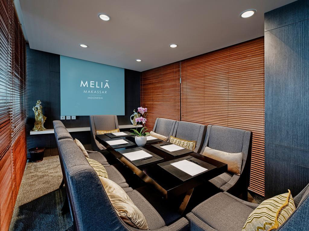 Melia Makassar Hotel Exterior photo